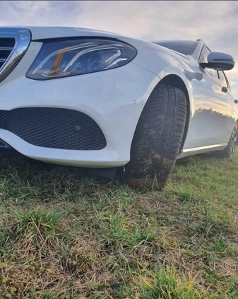 Mercedes-Benz Klasa E cena 140000 przebieg: 140000, rok produkcji 2019 z Wągrowiec małe 154